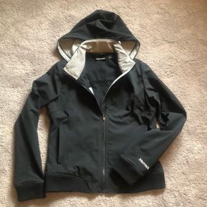 Black medium marmot raincoat